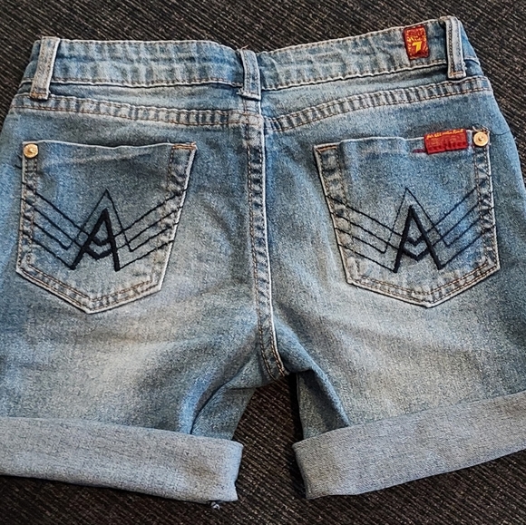 Youth Girls ~ 7 For All Mankind ~ Distressed Jean Shorts - Picture 2 of 5